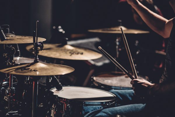 Programming Realistic Drums, Realistic Sounding Drums, Artificial Drum Sequences, Music Reviews, Independent Music, Music Promotion, Music Production,