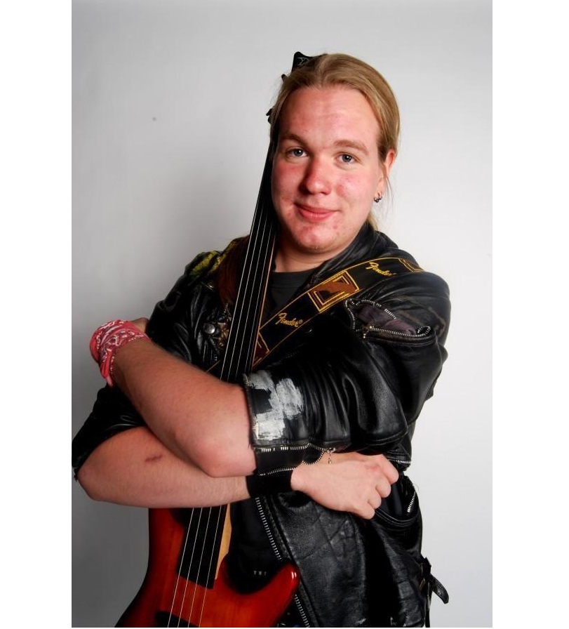 Liam Taylor Guitarist, Stabbed Panda, Ronnie Disaronno, Musician, Podcast, Guitar Teacher, Music Learning Apps, Music Promotion, Radio, Unsigned, Independent Music Podcast, Blog,