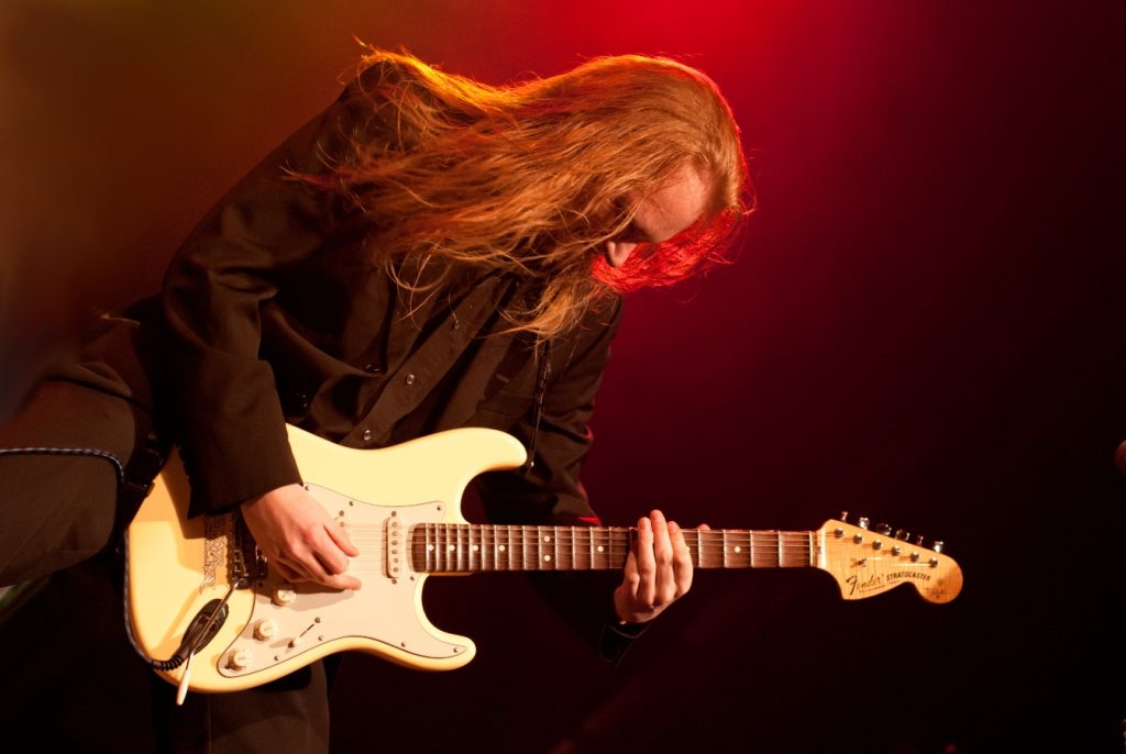 Elmo Karjalainen, Album Review, Music Reviews, Music Blog,
