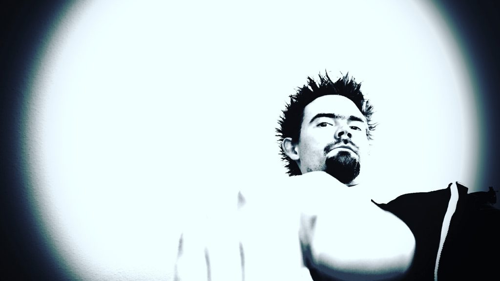 I, Symptom, Handmade Love, Electronic Rock, Interview, Music Review, Music Blog,