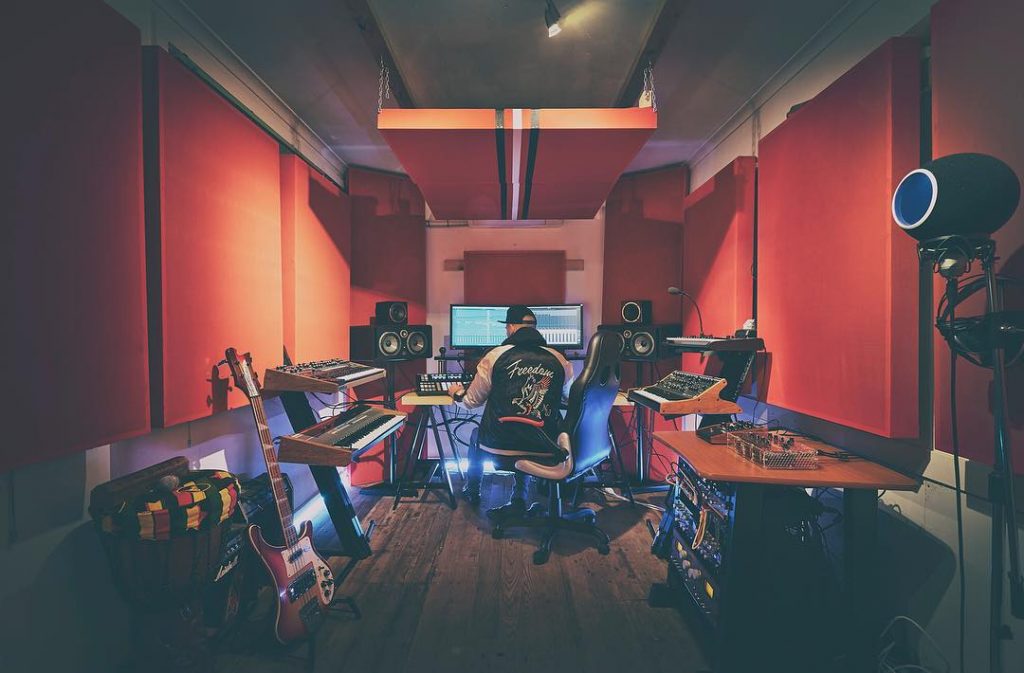 Spike Leo, Sound Engineer, Music Producer, Songwriter, Music Production Tips, Studio Advice, Indie Blog, Interview, Independent Music Blog, Music Promotion, Music Career Support, Music Submissions,