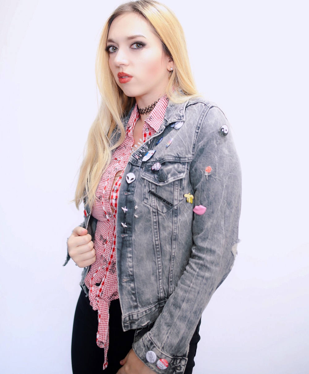 London King - Immortality, Live Music & The Dark Side Of Fame - Stereo