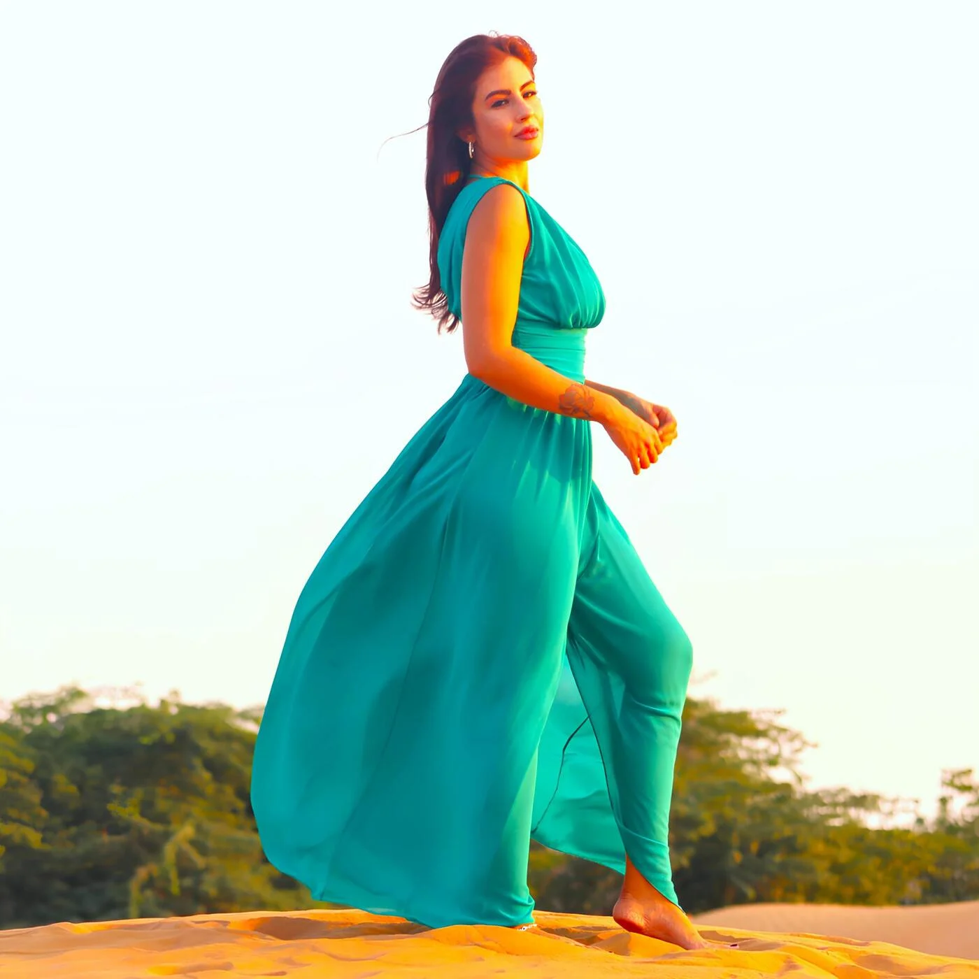 Sarah R Jay - The Sun Within (Official Video) - Stereo Stickman